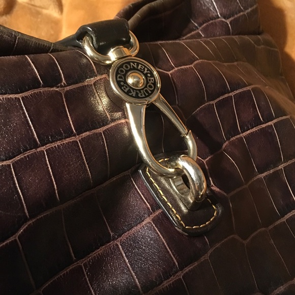 Dooney Bourke Croc Embossed Leather Hobo Shoulder Handbag Clip Lock w/Key Fab - Picture 14 of 16